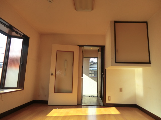 Living and room