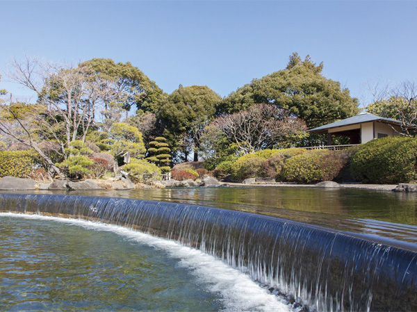 Surrounding environment. Row boat park (8-minute walk ・ About 640m)