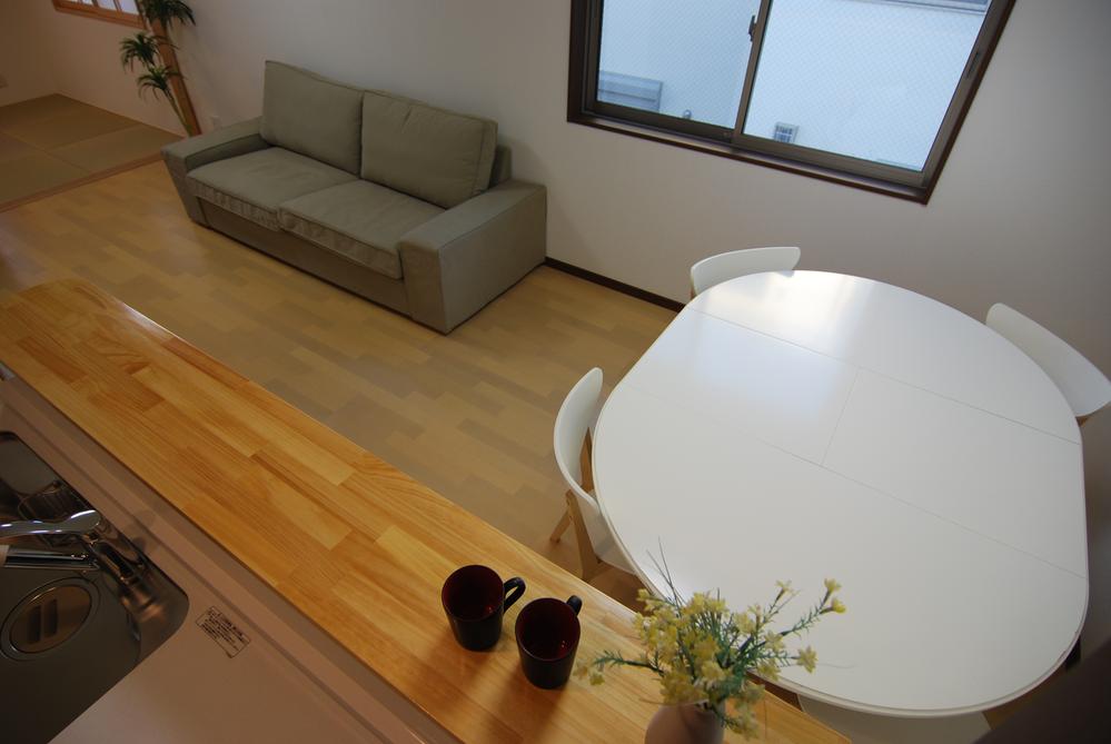 Living. Also Ikitodoki is whether the eyes are what children while his wife in such a feeling is making a meal because the face-to-face kitchen. To you only of space to decorate the interior goods to counter!