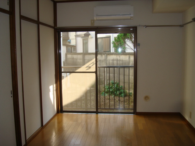 Living and room