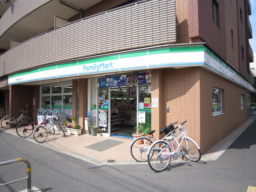 Convenience store. FamilyMart Nishikasai 181m elementary school until the previous shop