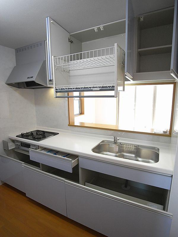 Kitchen. System kitchen