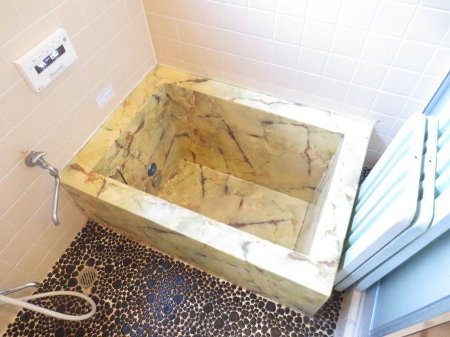 Bath. Bathroom