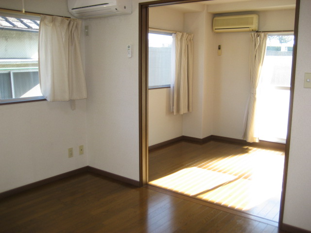 Living and room