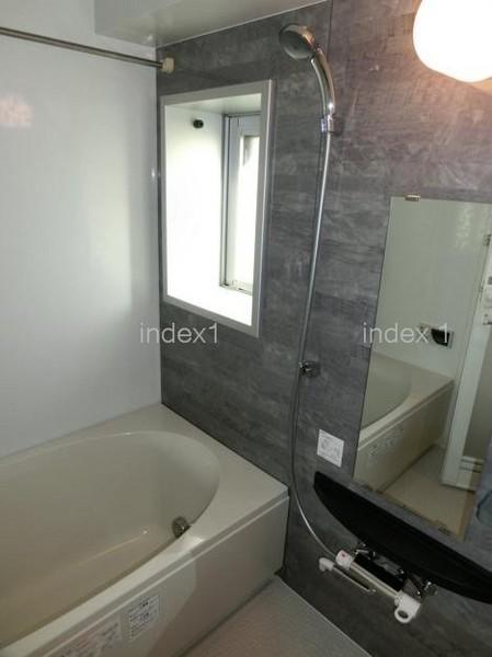 Bathroom. Convenient reheating ・ With bathroom dryer!