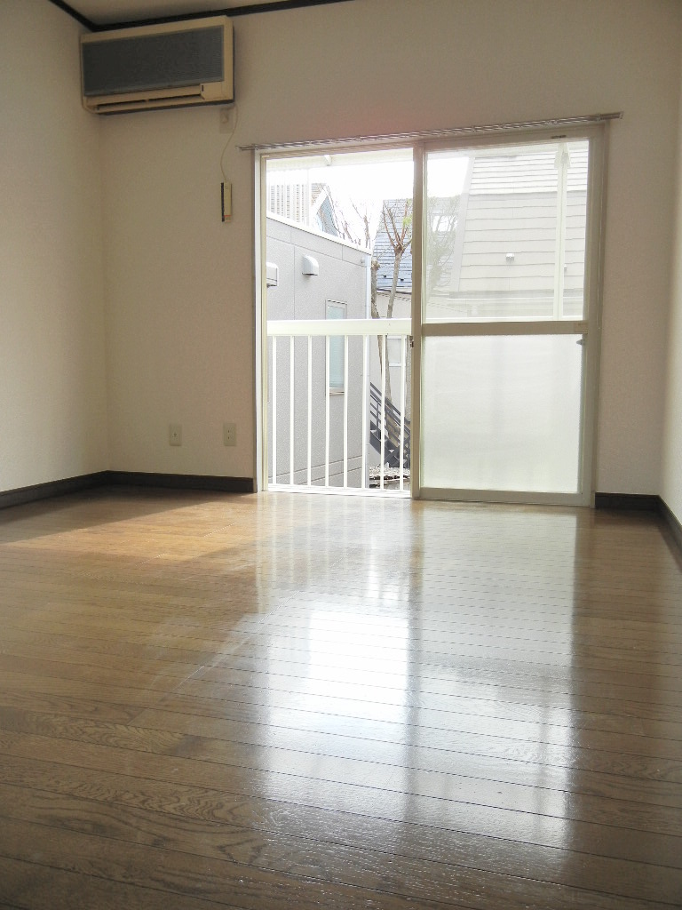 Living and room
