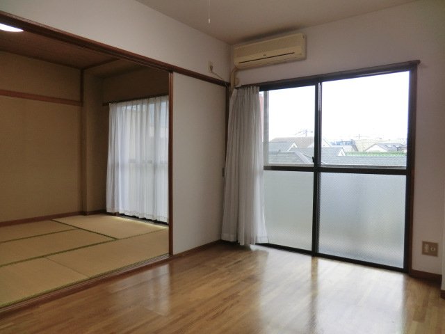 Living and room