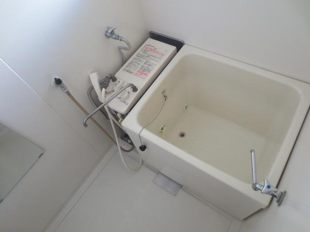 Bath. Bathroom