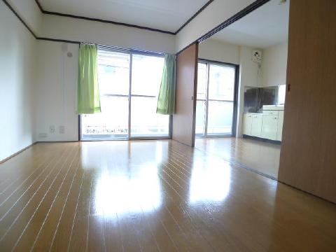 Living and room