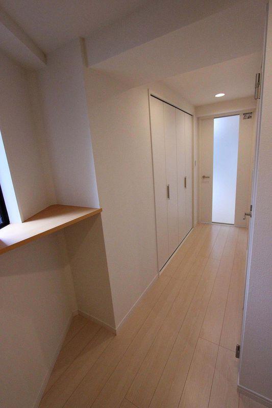 Other introspection. Hallway Photo