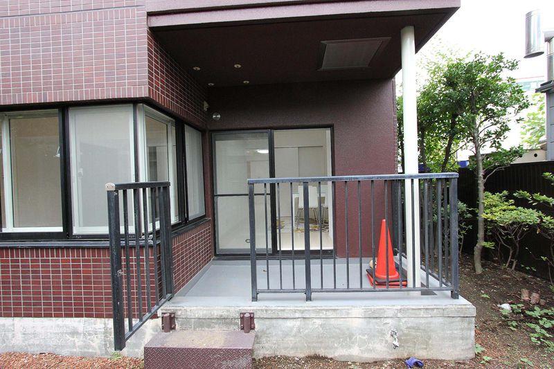 Balcony. Balcony appearance photo of