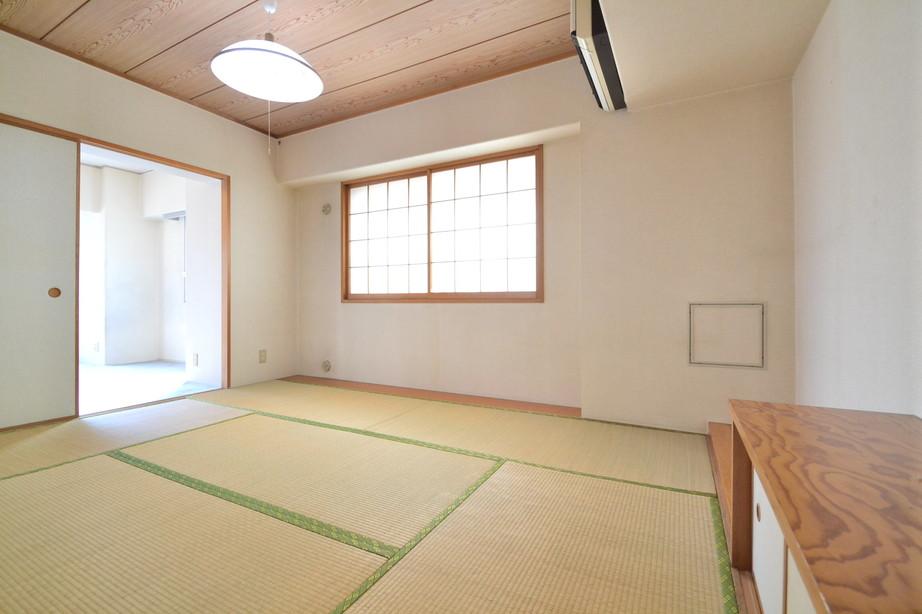 Non-living room. Japanese style room