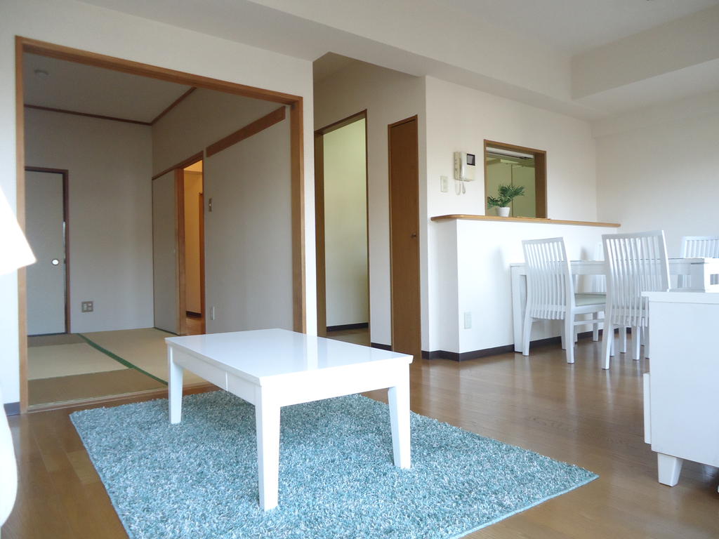 Living and room