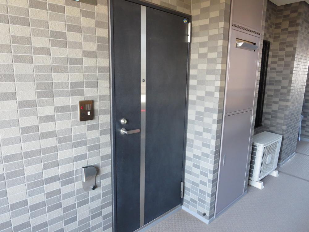 Entrance. Chic entrance door