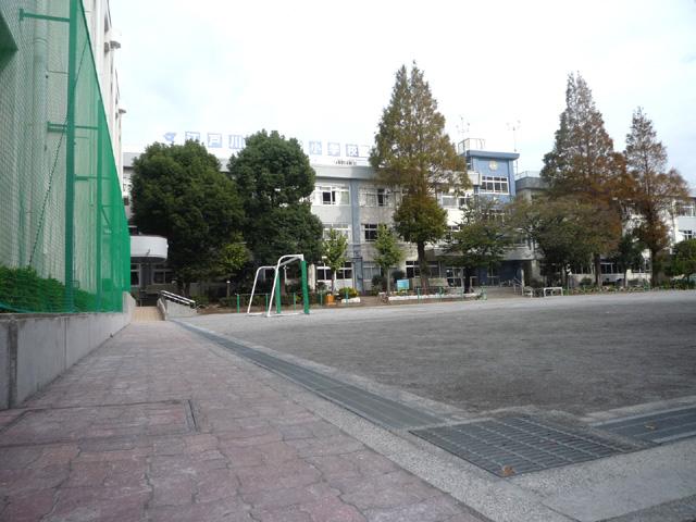 Primary school. 350m to Hirai elementary school