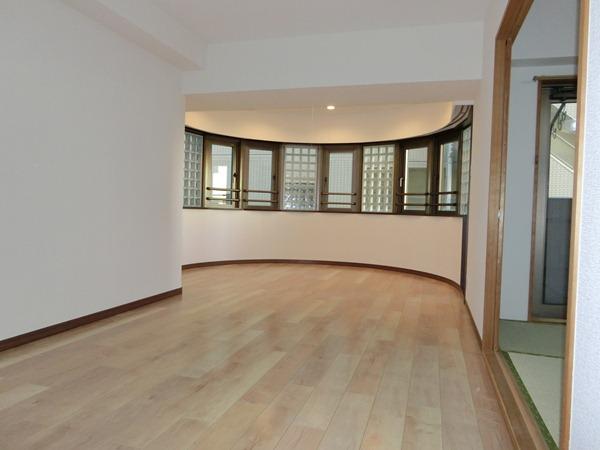 Living. Indoor (11 May 2013) Shooting