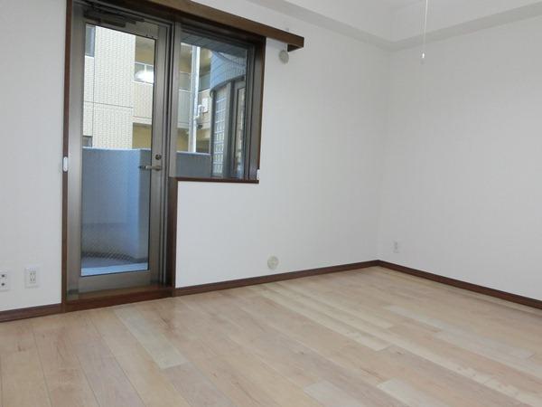 Non-living room. Indoor (11 May 2013) Shooting