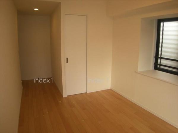 Non-living room. Western-style a clean white wall ☆