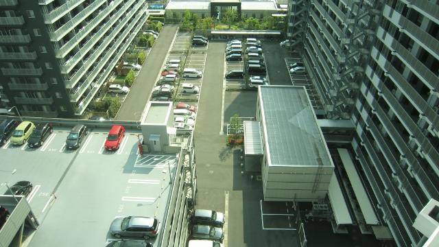 Parking lot. Self-propelled ・ Flat parking.