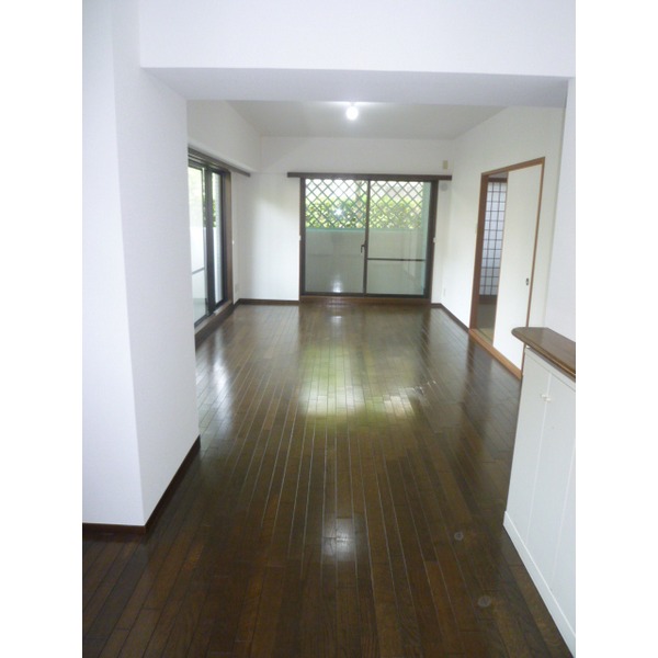 Living and room
