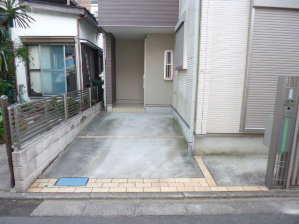 Parking lot