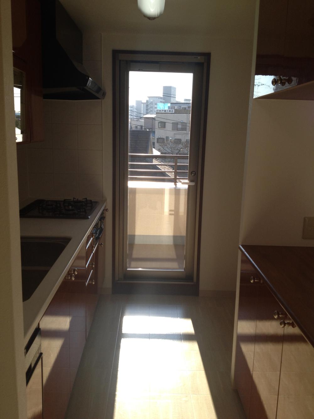 Kitchen. It is perfect in the door there is ventilation in the kitchen