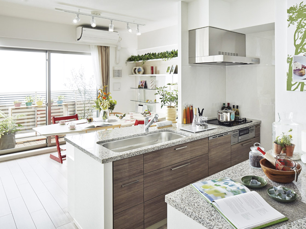 Kitchen.  [kitchen] Nurture a comfortable kitchen, Exchanges of family. (80Ea type (menu plan) model room)