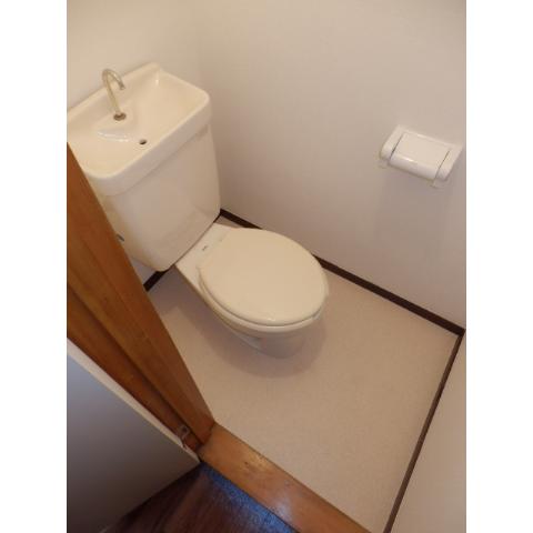 Toilet