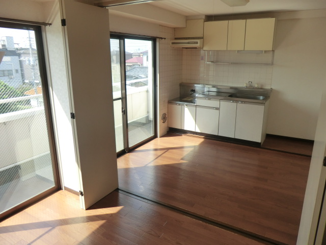 Living and room