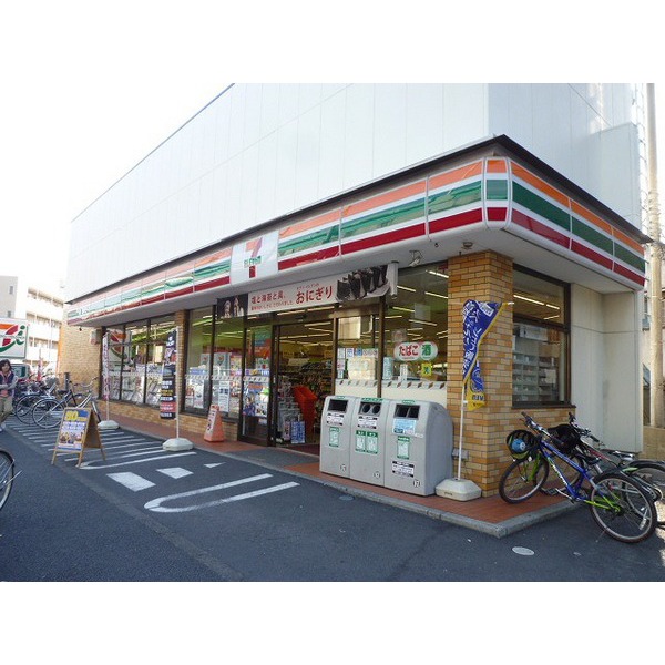 Convenience store. FamilyMart Ichinoe Sanchome store up to (convenience store) 170m