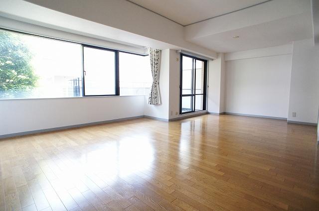 Non-living room. MinamiMuko Living dining 16.2 tatami