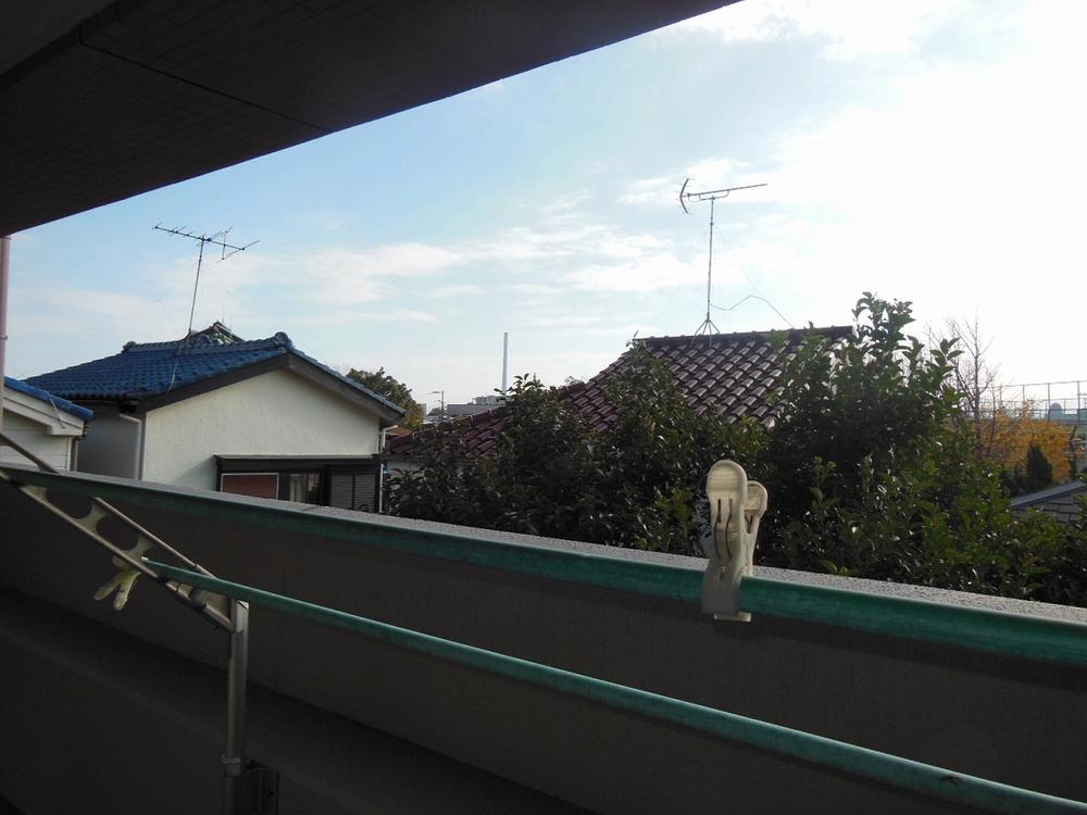 View photos from the dwelling unit. View from the site (December 2013) Shooting