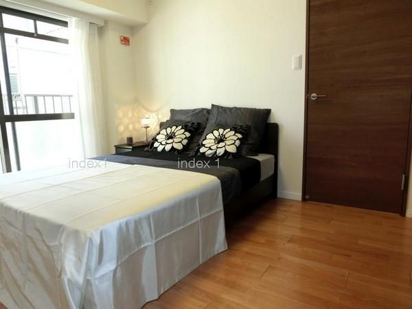 Non-living room. Affluent bedroom also put the bed ☆