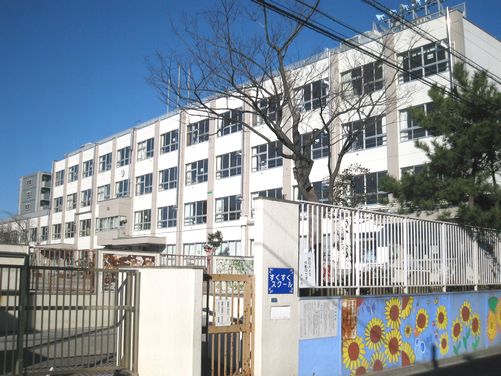 Primary school. 126m to Edogawa Ward Minamikasai elementary school (elementary school)