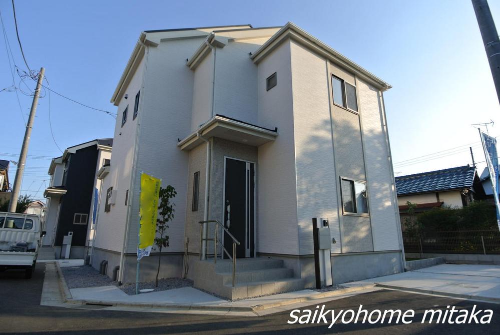 Local appearance photo. local