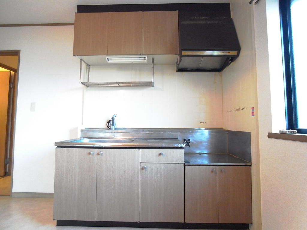 Kitchen.  ◆ Two-burner gas stove installation Allowed