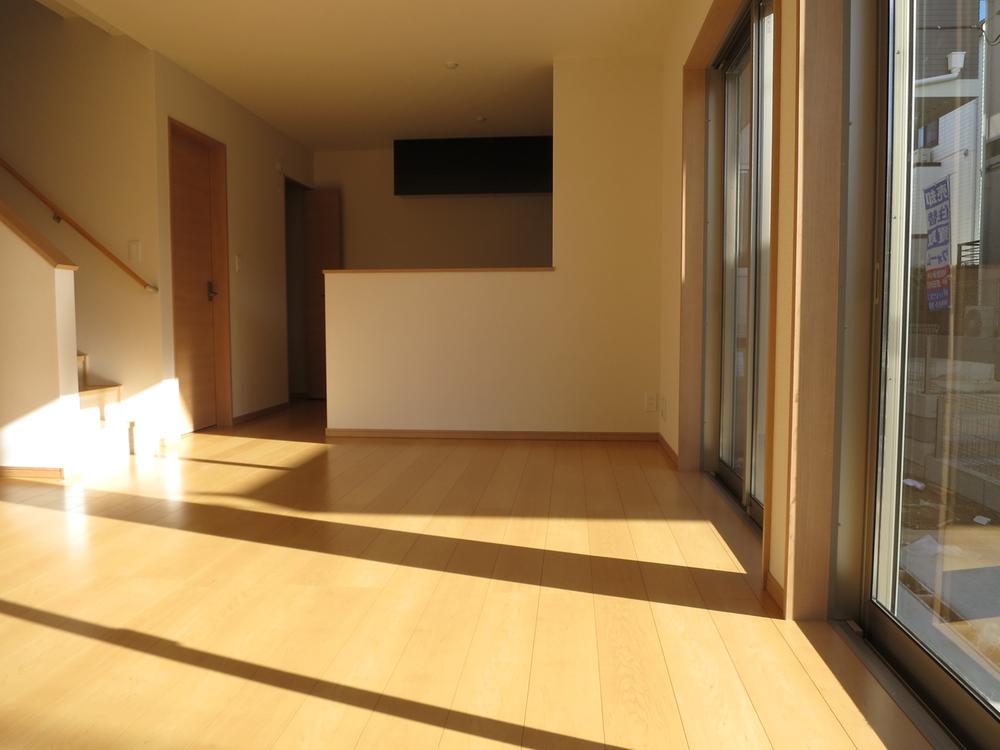 Living. Local (12 May 2013) Shooting