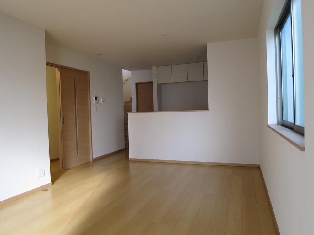 Living. Local (12 May 2013) Shooting