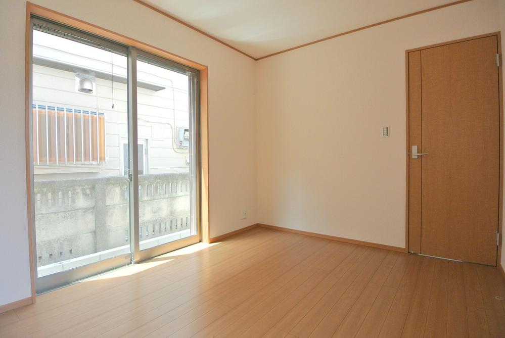 Non-living room. Indoor (September 2013) Shooting