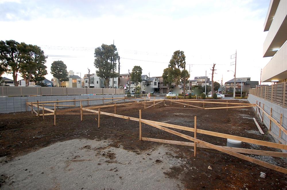 Local appearance photo. Local (12 May 2013) Shooting