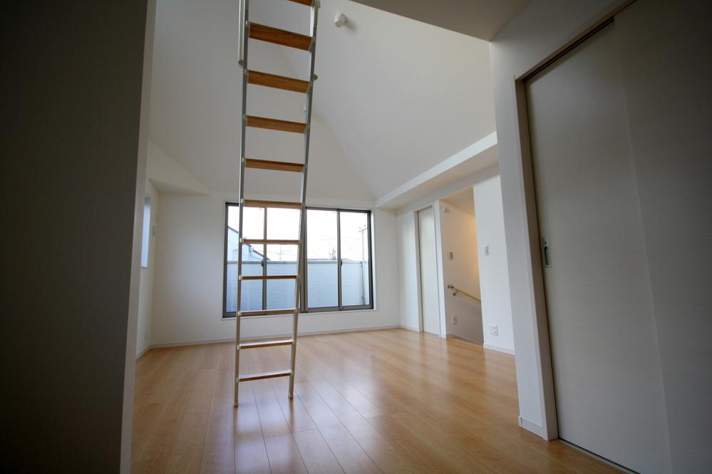 Living. Indoor (11 May 2013) Shooting