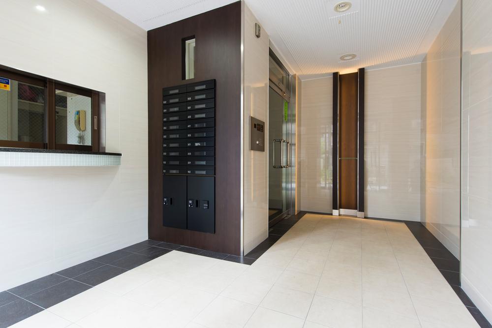 Entrance. Entrance (07 May 2013) Shooting