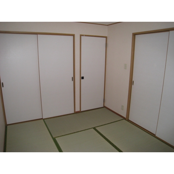 Other room space. 6 Pledge Japanese-style room