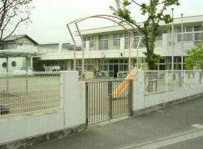 kindergarten ・ Nursery. 380m to Kitayama nursery