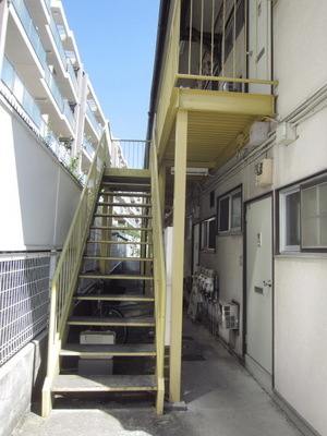 Other common areas. The room following the staircase