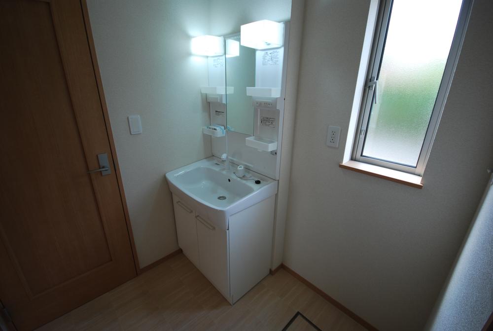 Same specifications photos (Other introspection). Seller construction cases