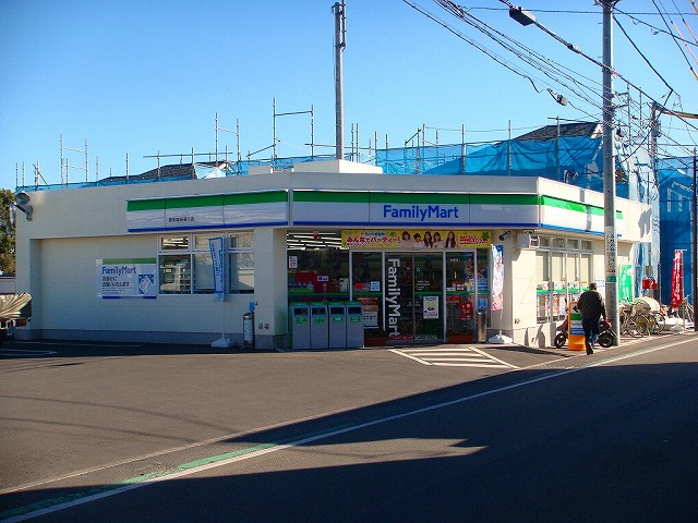 Convenience store. 225m to Family Mart (convenience store)