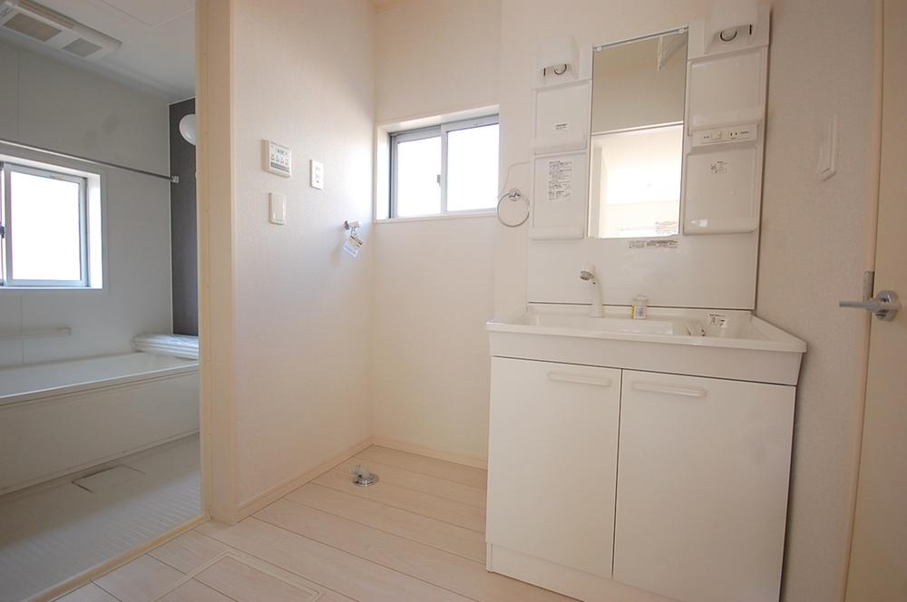 Same specifications photos (Other introspection). Local (11 May 2013) Shooting