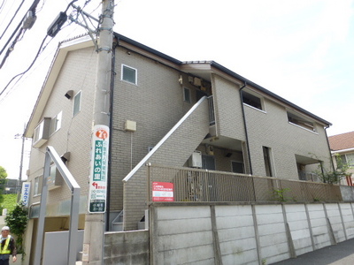 Building appearance. Front of the bus-tei eyes of Chuubasu