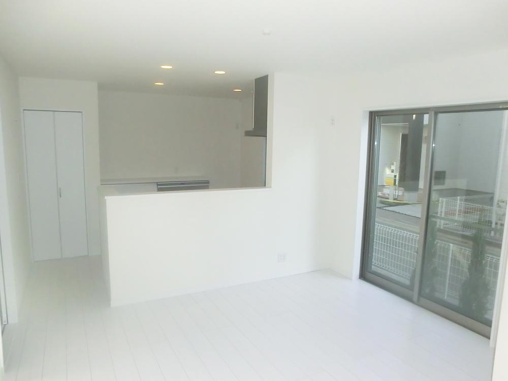 Living. Bright ○ of with floor heating living